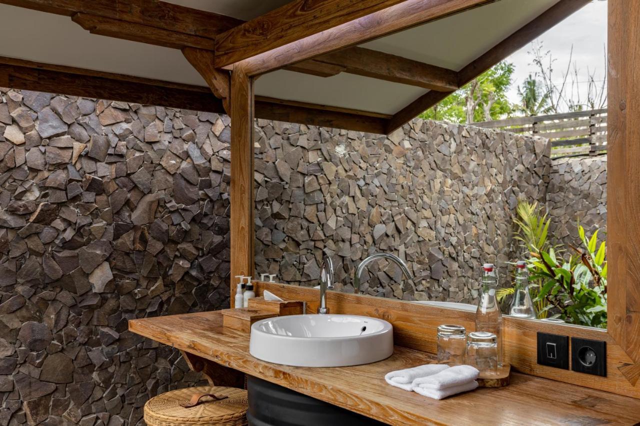 Kuno Villas Quần đảo Gili Ngoại thất bức ảnh